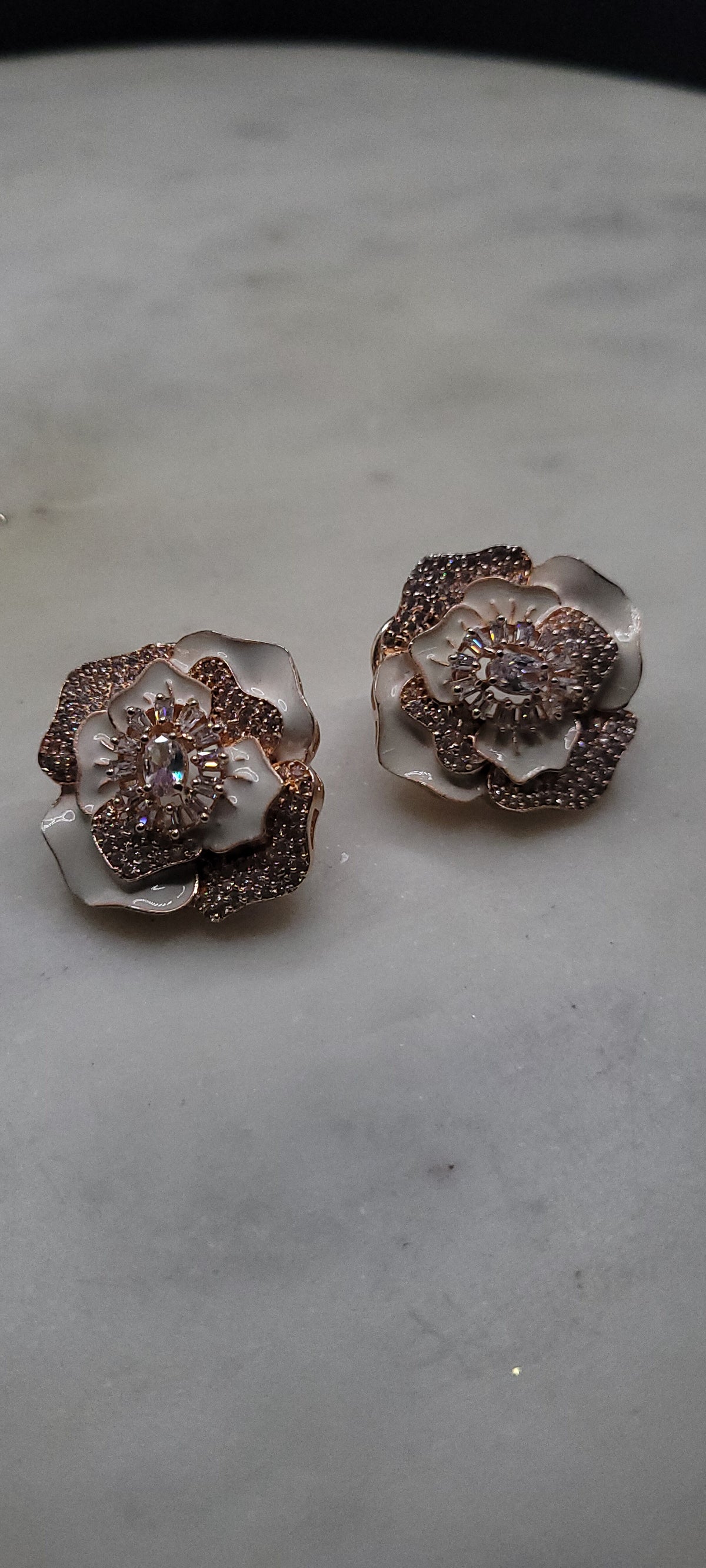 Beautiful and unique design rose earrings