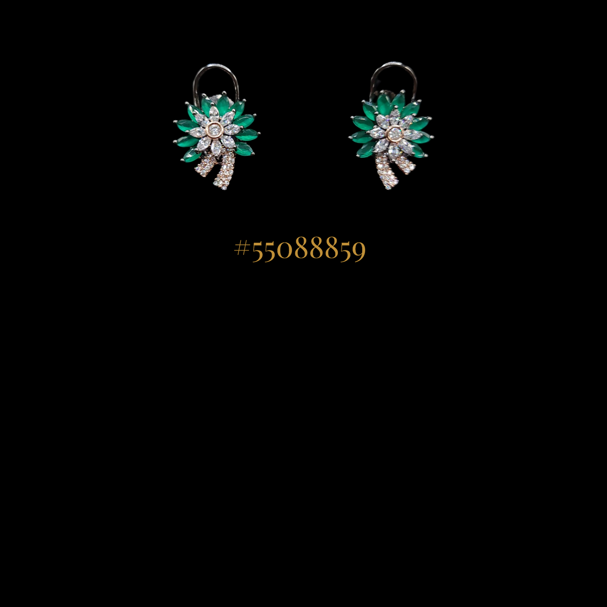 PRECIOUS SMALL SIZE EARRINGS WITH DIAMONDS
