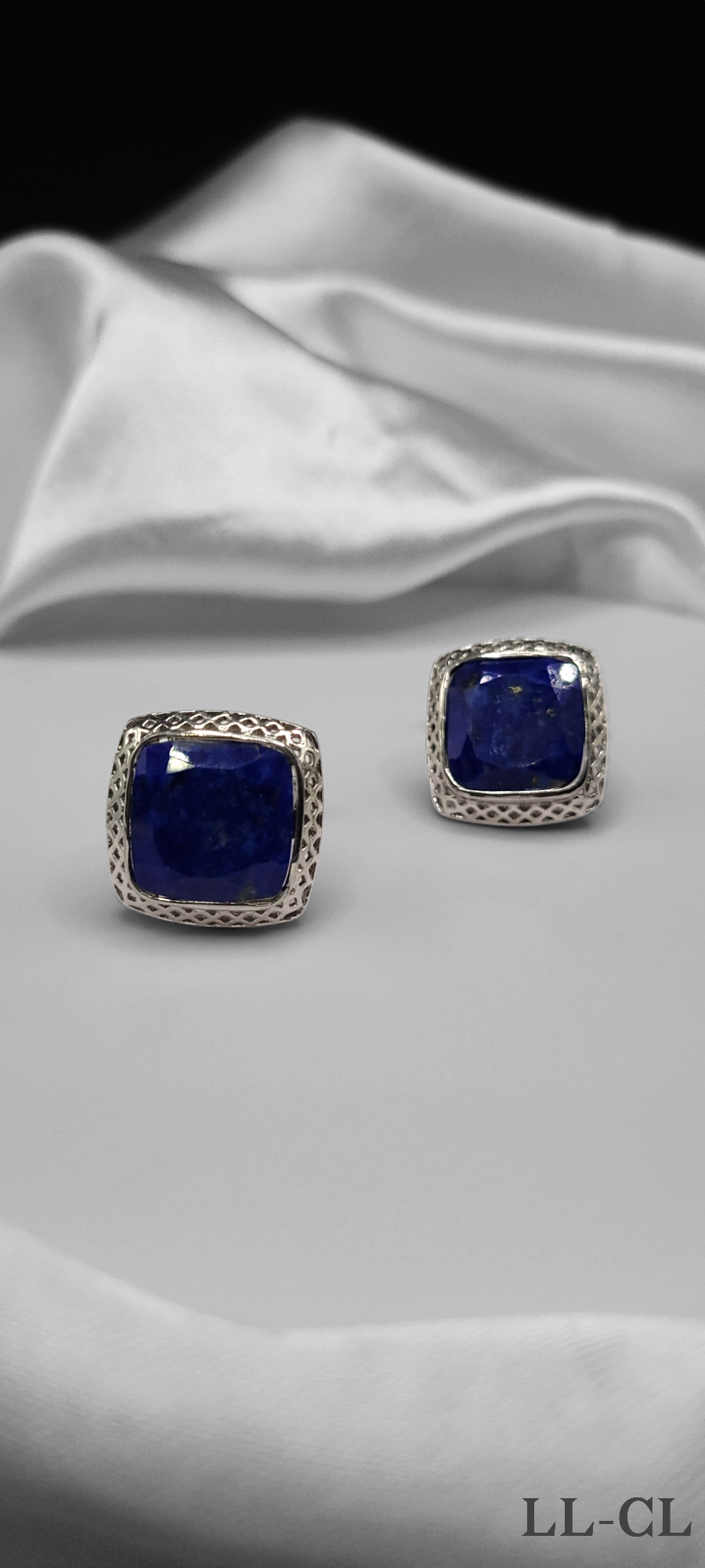LAPIS LAZILI STONE CUFF LINKS ON STERLING SILVER. ONE OF A KIND! CELEBRATED AS BEING THE WISDOM STONE
