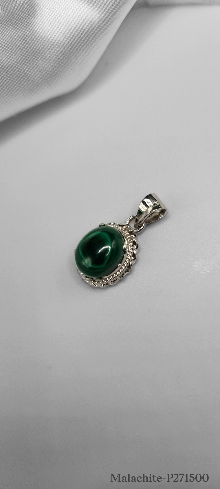 MALACHITE PENDANT ON STERLING SILVER. ONE OF A KIND PIECE. BEST KNOWN AS THE PROTECTIVE & HEALING STONE.