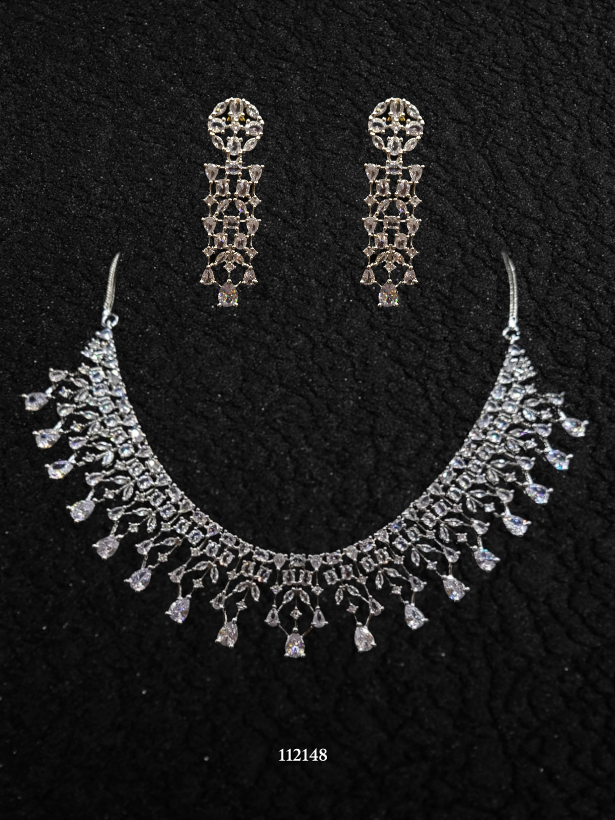 Sparkling Diamond Necklace Set